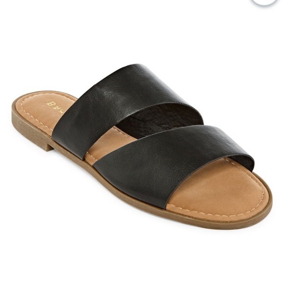 Bamboo Women's Relish Flat Sandal - Picture 2 of 7